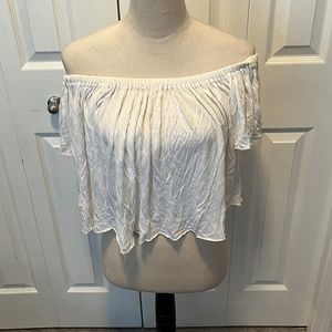 Truly Madly Deeply off the shoulder top size L
